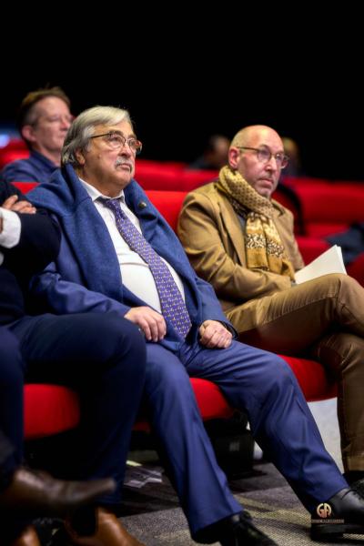 Conference De Presse 9d0a8344