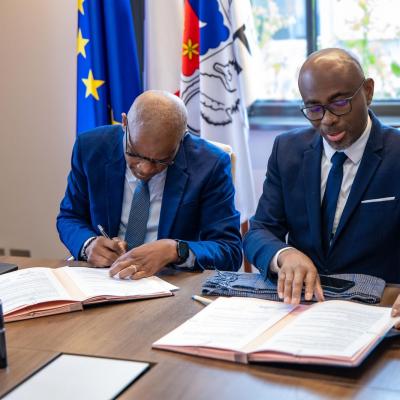 Signature Convention Mayotte | © Photo Georges Laumord